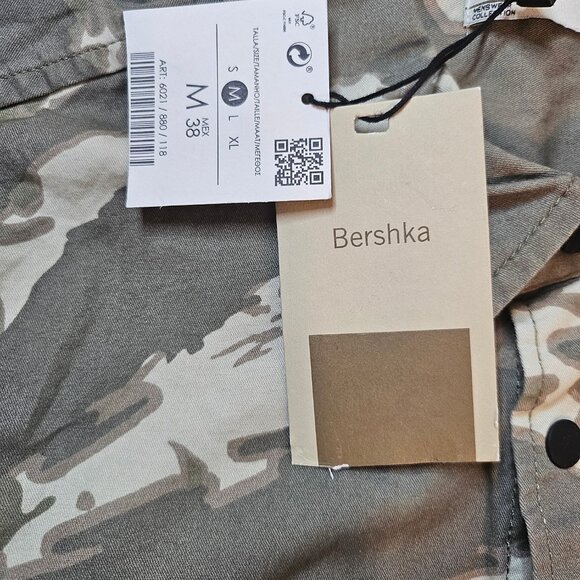 Bershka Men's Long Sleeve Camouflage Shirt - Size M - Picture 6 of 7